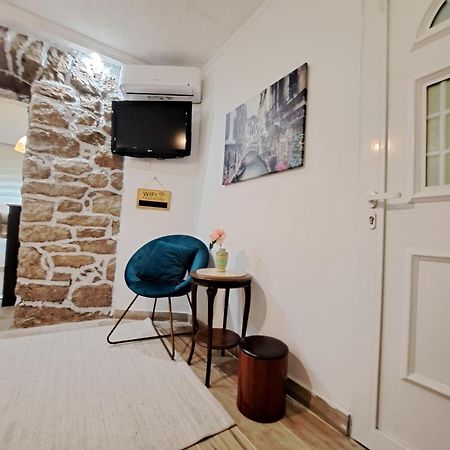 Unique Apartment Centar Podgorica Eksteriør billede