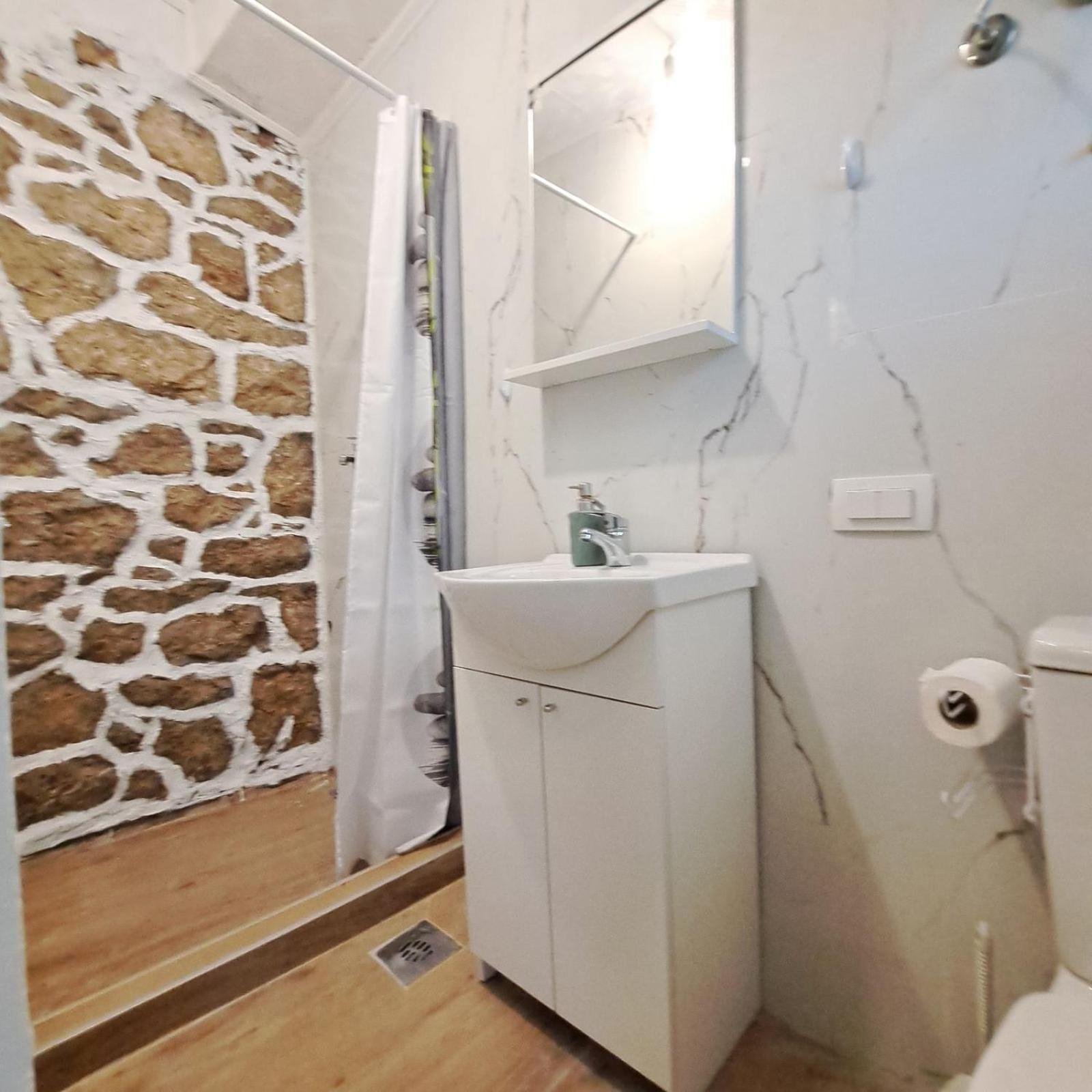 Unique Apartment Centar Podgorica Eksteriør billede